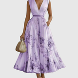 ROWELLA | ELEGANTTI PLISSEERATTU MAXIMEKKO
