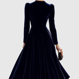 SIBELLA | NAVY PITKÄHIHAINEN MIDI-MEKKO