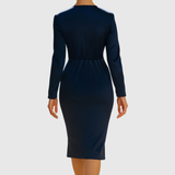 AVA | ELEGANTTI SYVÄ V-LEIKKAIN MEKKO