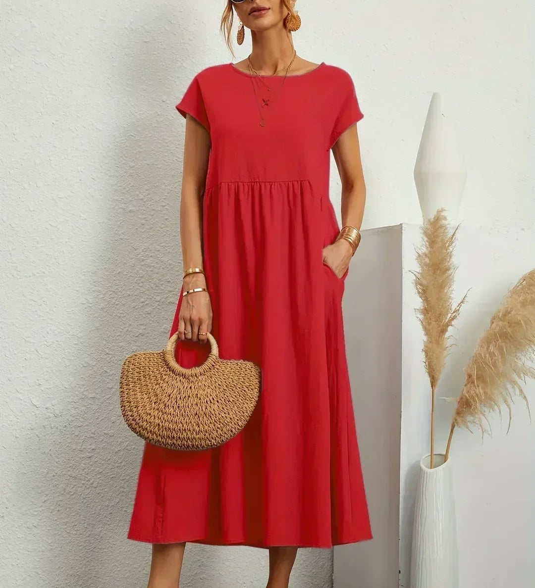 Charlotte ™ — Virtaviivainen Midi Mekko Ajattomalla Eleganssilla