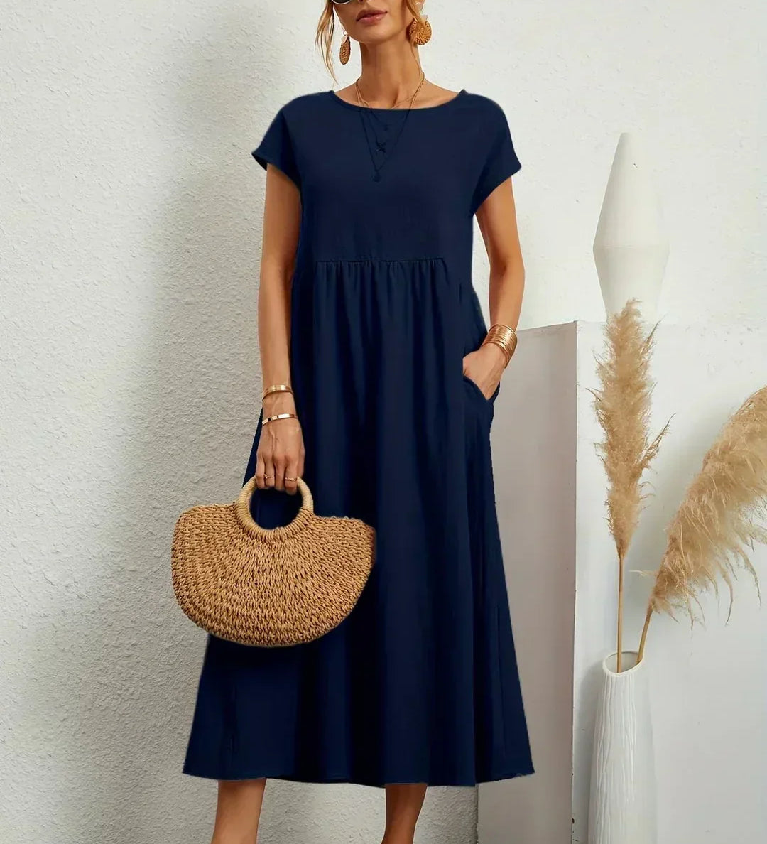 Charlotte ™ — Virtaviivainen Midi Mekko Ajattomalla Eleganssilla