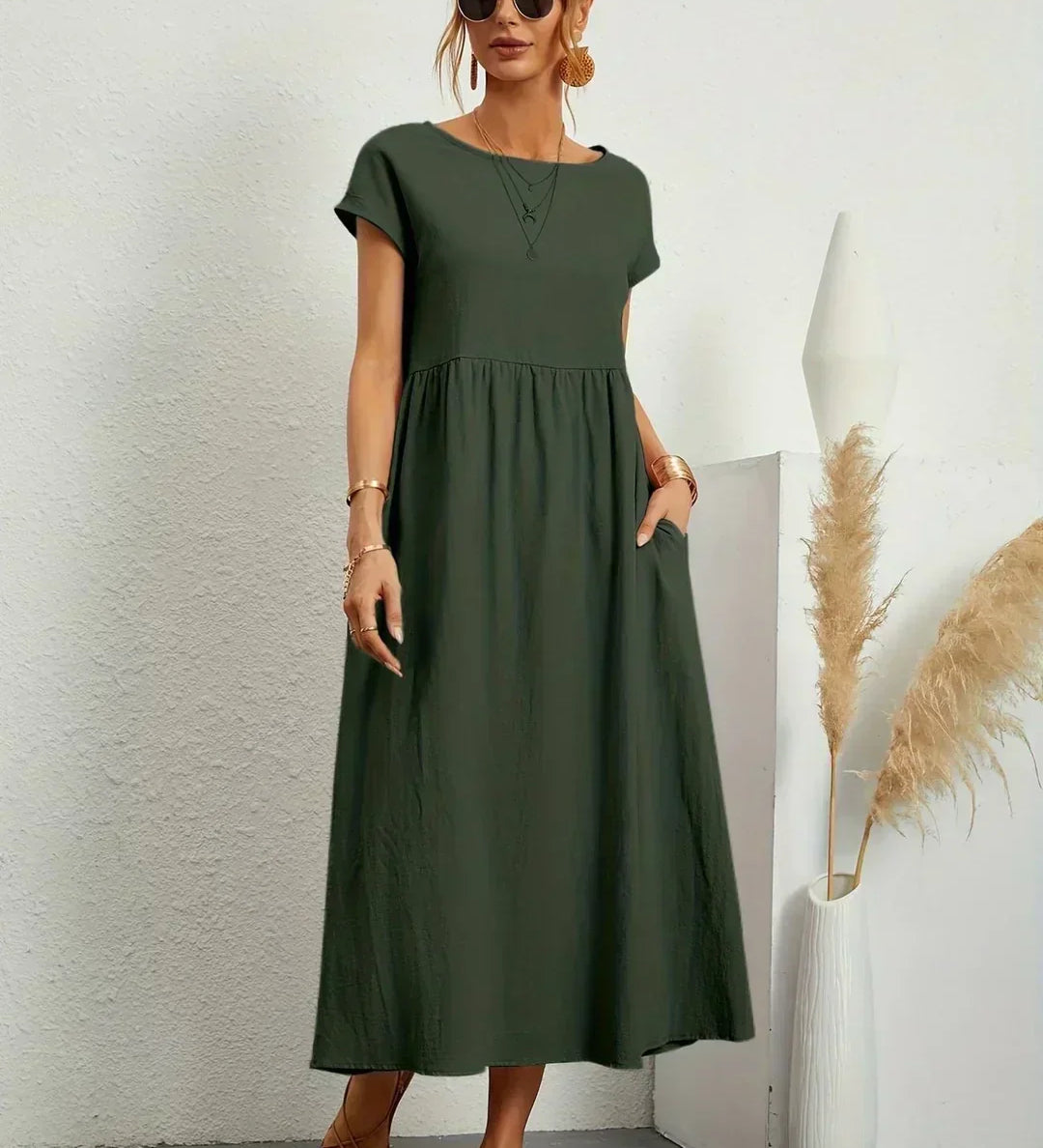 Charlotte ™ — Virtaviivainen Midi Mekko Ajattomalla Eleganssilla