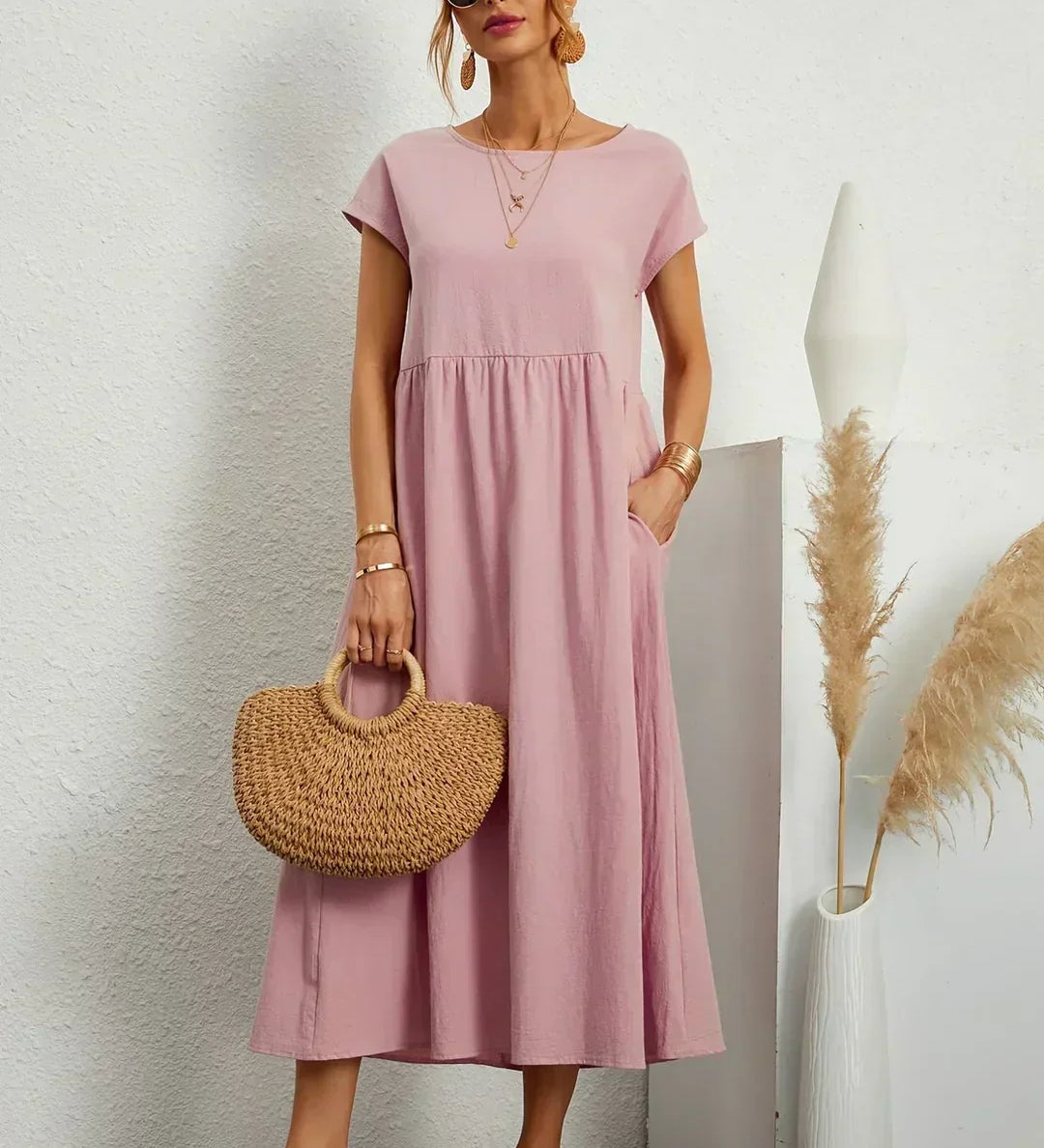 Charlotte ™ — Virtaviivainen Midi Mekko Ajattomalla Eleganssilla