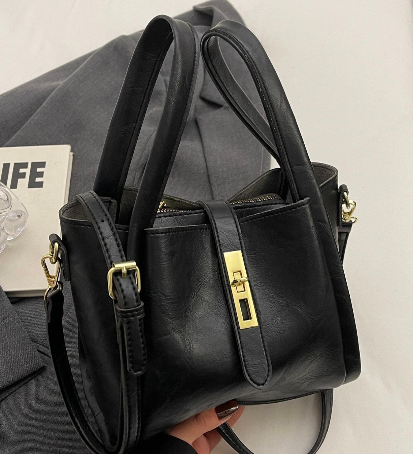 GYPSY™ - Tyylikäs Naisten Retro Muoti Olkalaukku Monikäyttöinen Ristilaukkuna