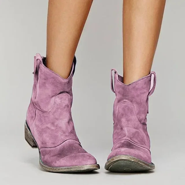 CYRINE | VINTAGE COWBOY NAHKASAAPAT