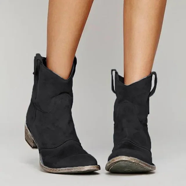 CYRINE | VINTAGE COWBOY NAHKASAAPAT