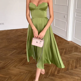 Liora | Elegantti Olkaimeton Midi Mekko